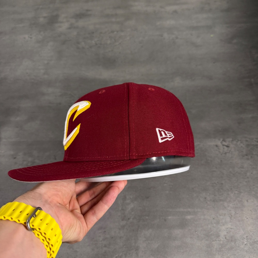 New Era Cleveland Cavaliers Snapback Hat Wine Red Big Logo NBA Hat Flat Brim - Picture 3 of 8